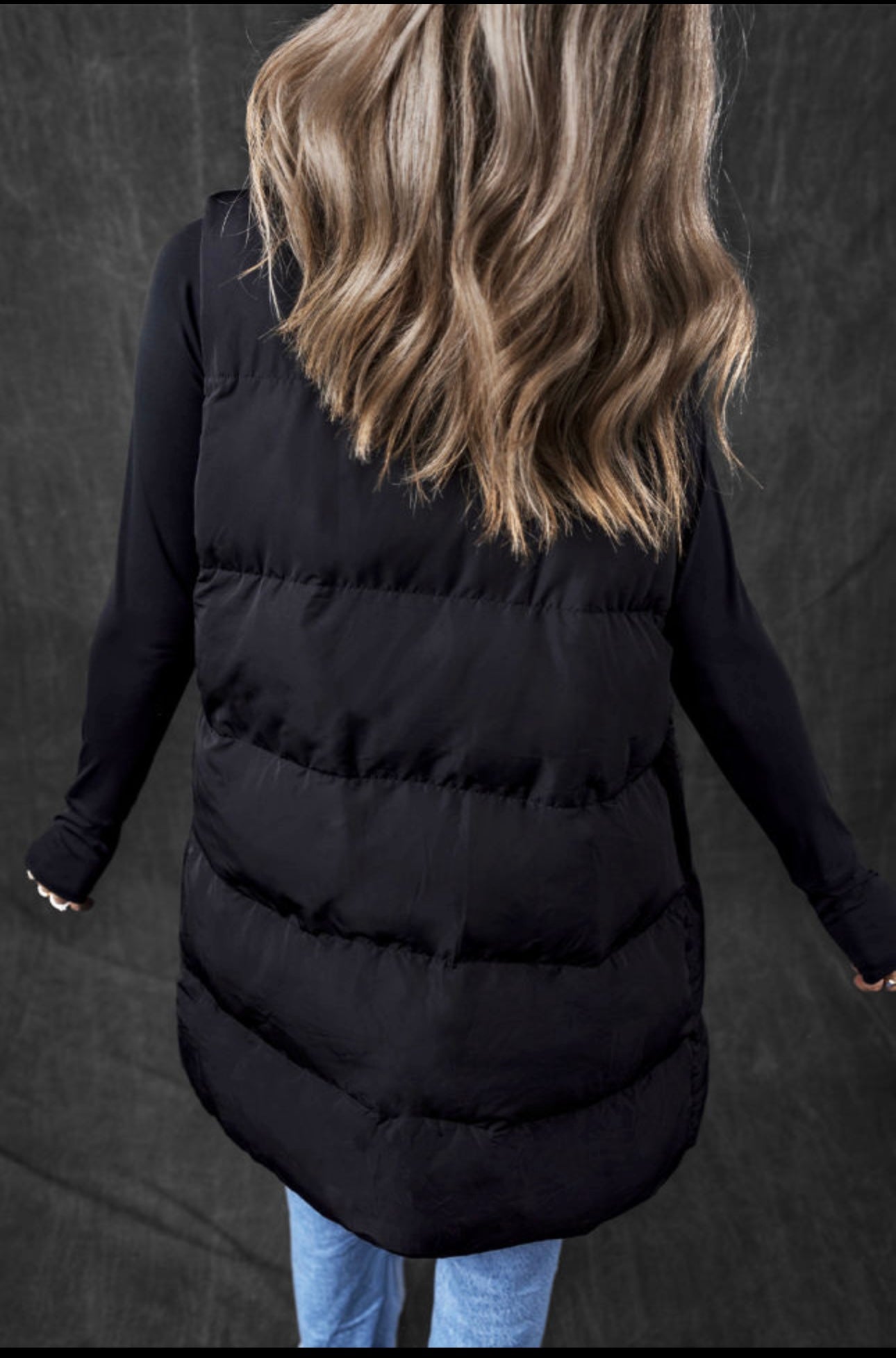 Black Quilted Vestk