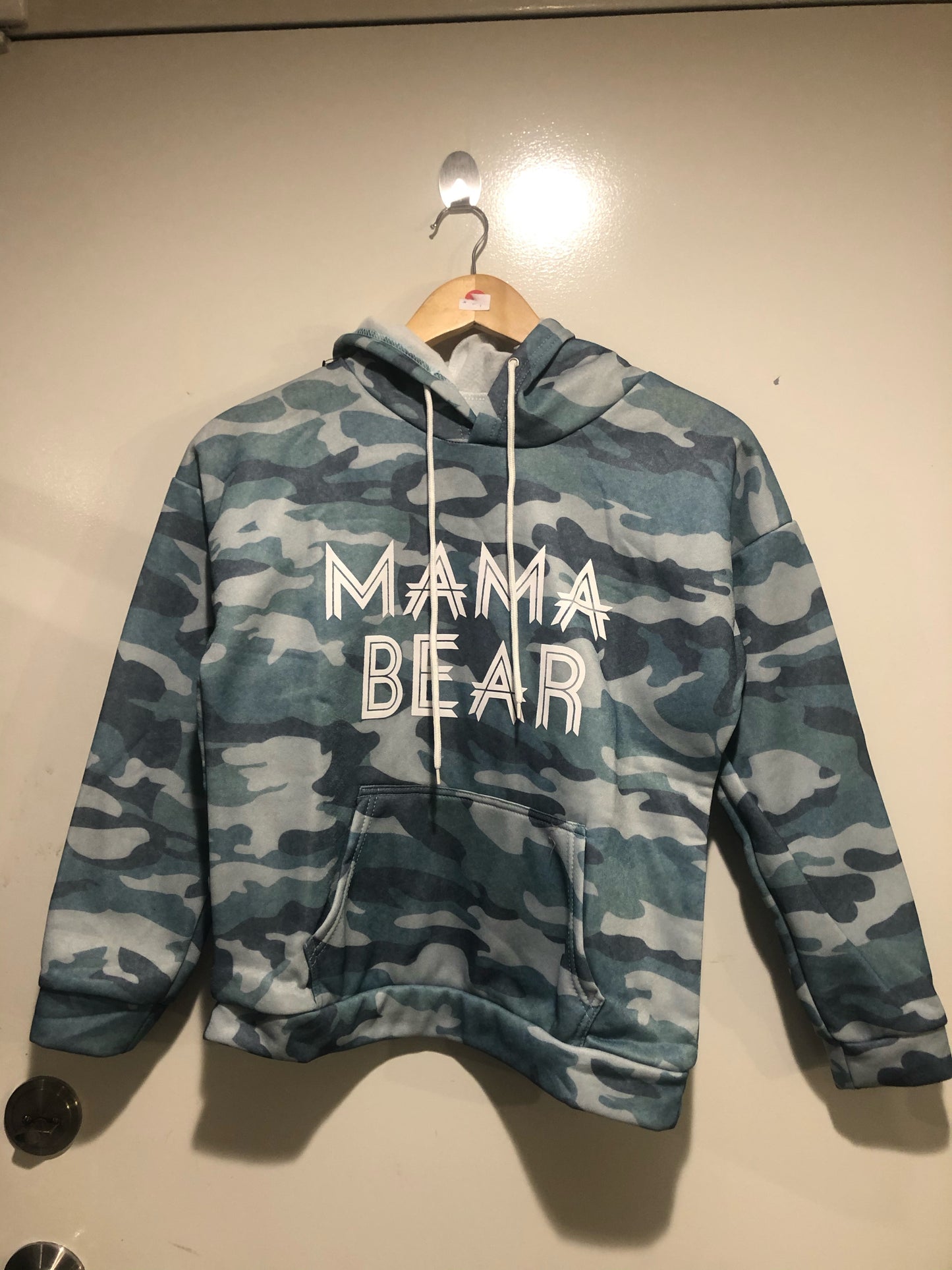 Mama bear hoodie CLEARENCE smal