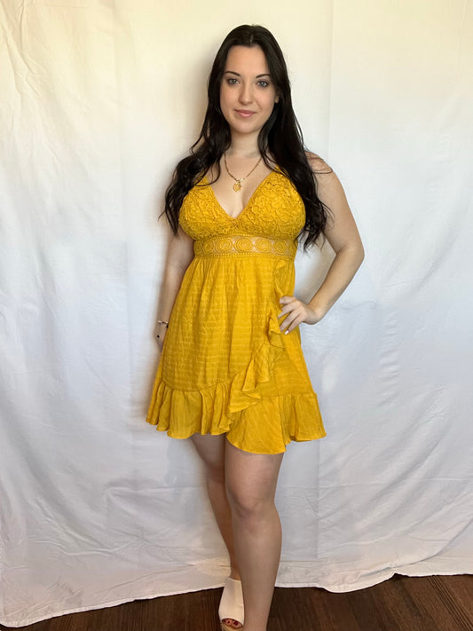 V-neck lace ruffle dress