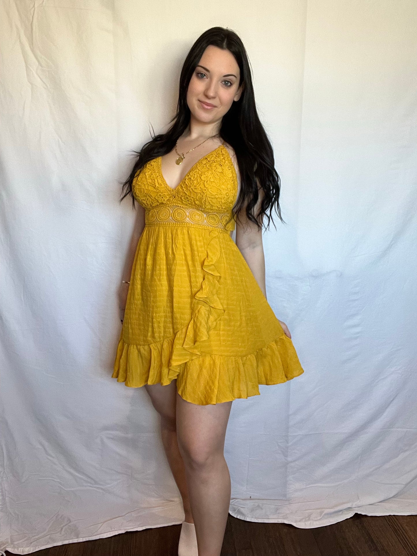 V-neck lace ruffle dress