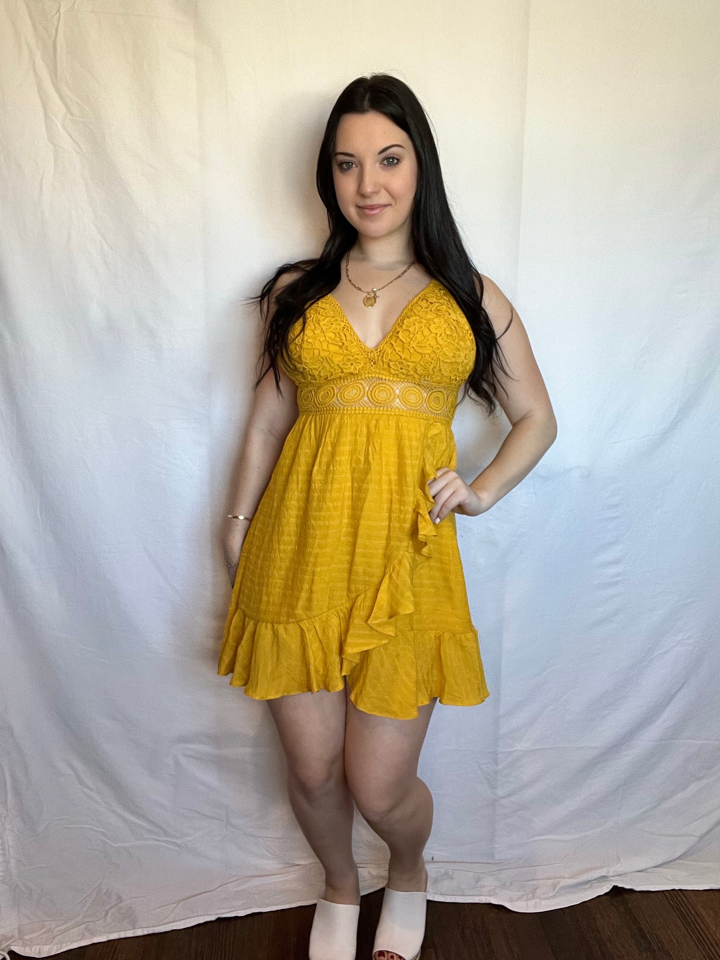 V-neck lace ruffle dress