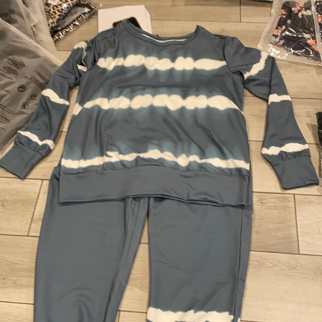 2 piece tie dye jogging suit