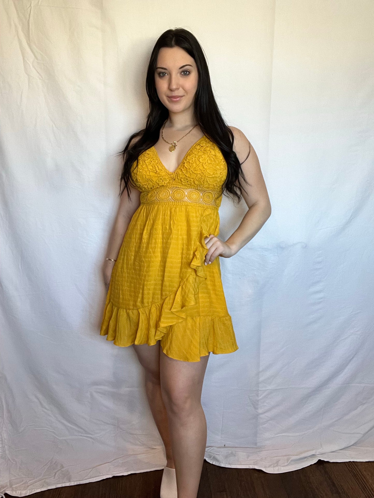 V-neck lace ruffle dress