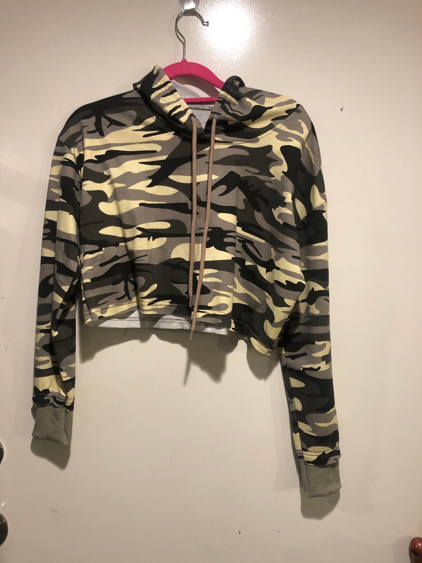 Crop med camo
