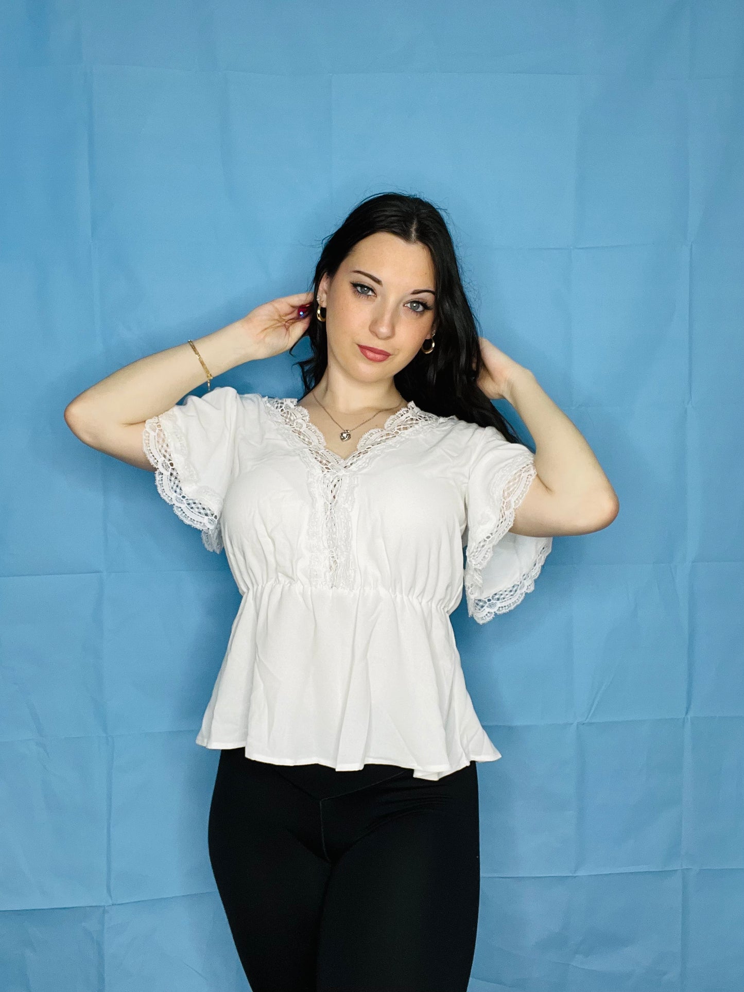 White short sleeve bell blouse