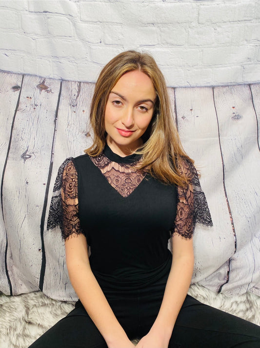 Lace black top