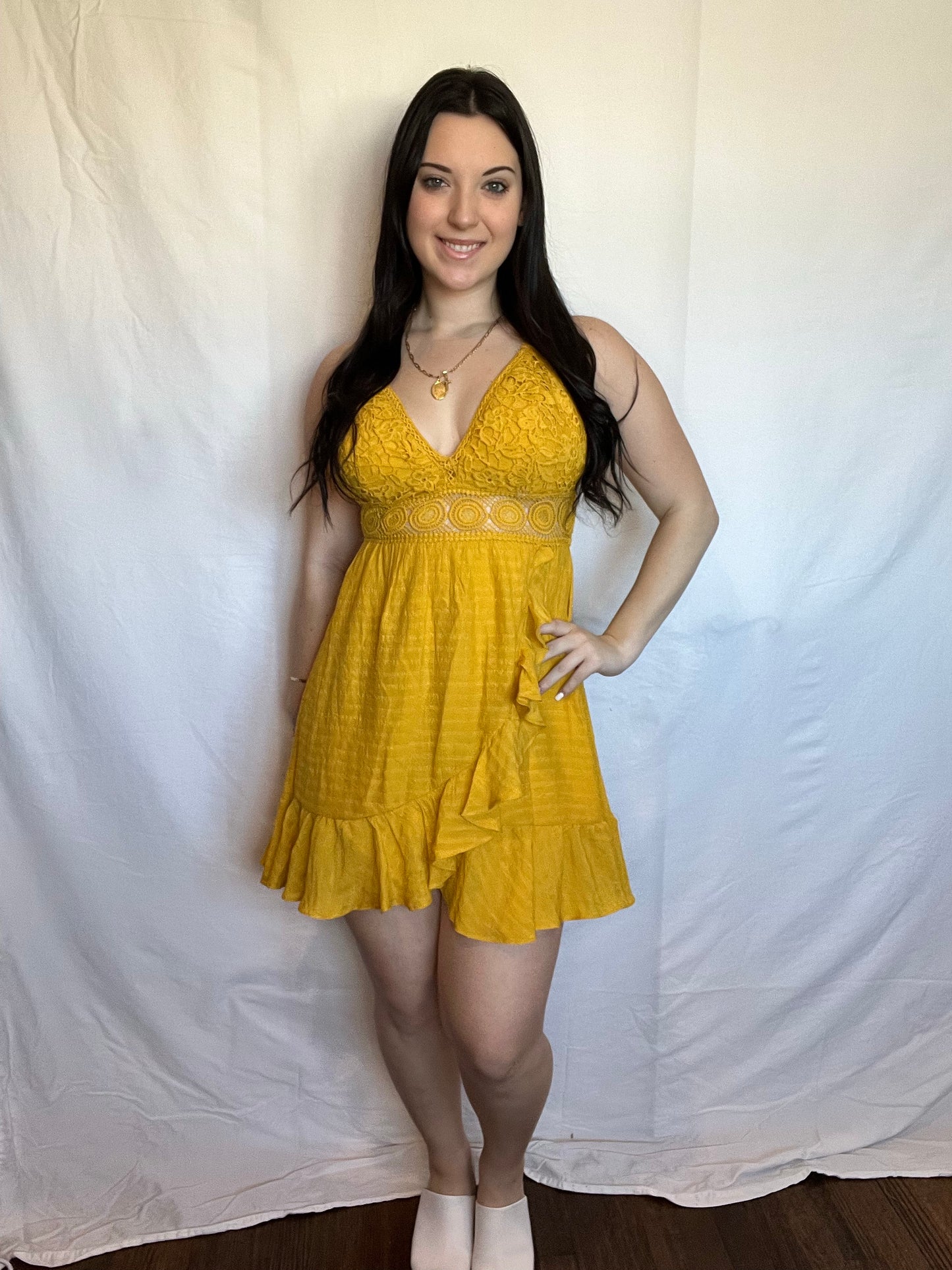 V-neck lace ruffle dress